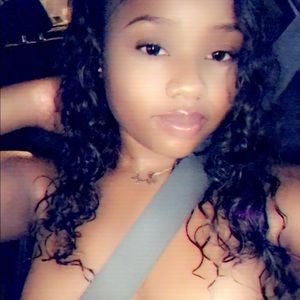 Meet your Posher, Shayla